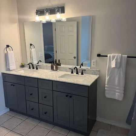 Beautiful 3 Bed 2 Bath Home Near Crystal Bridges Bentonville Exterior photo