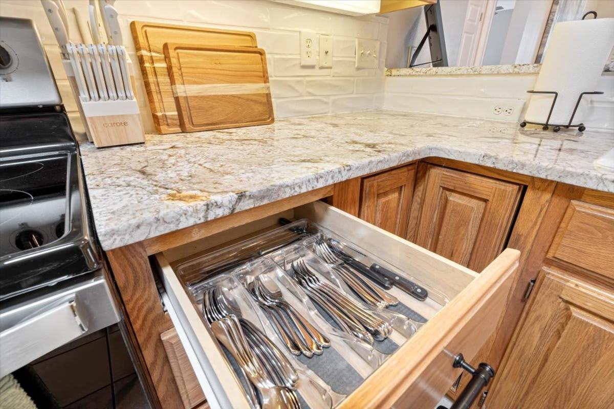Ferienhaus Beautiful 3 Bed 2 Bath Near Crystal Bridges